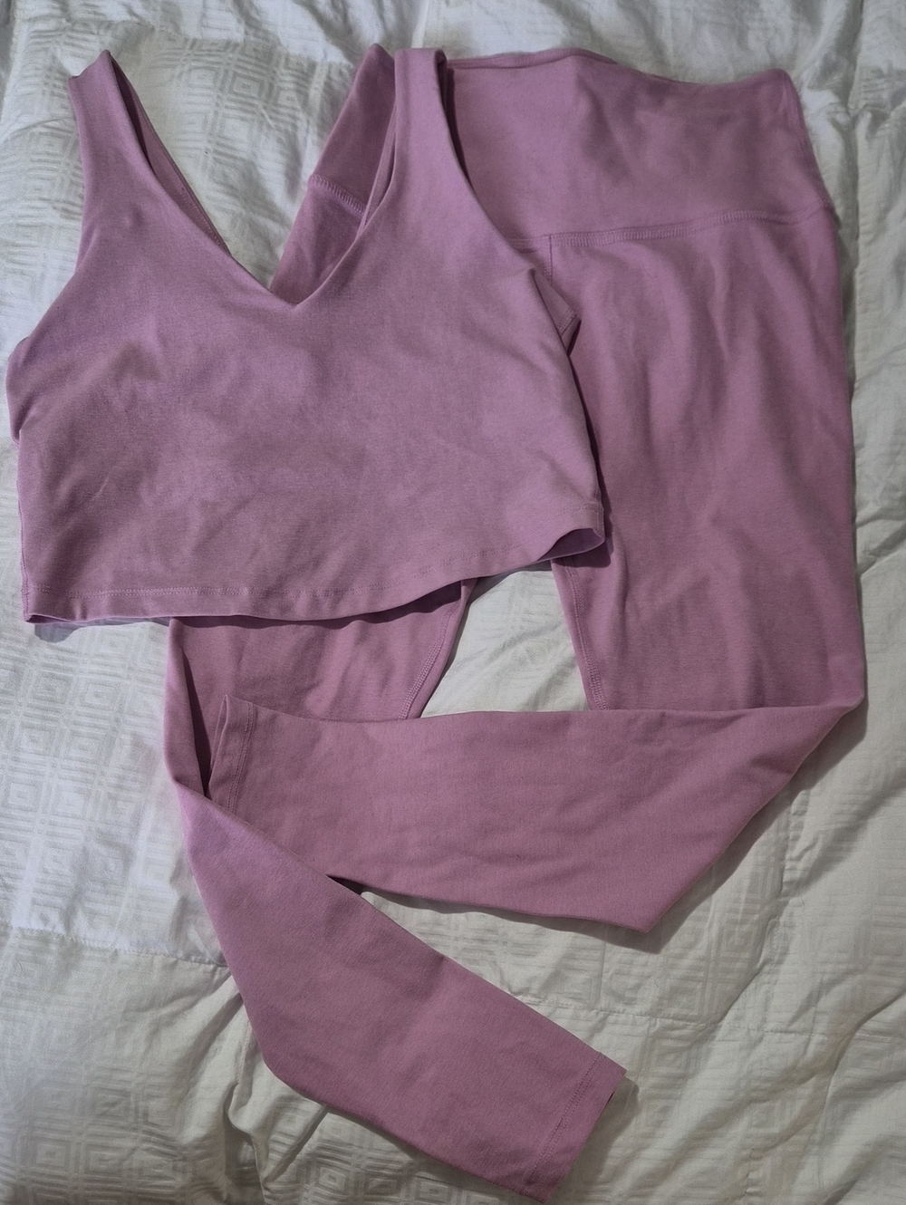 Beyond Yoga V-Neck Spacedye Bra & Spacedye Legging Set - Pink